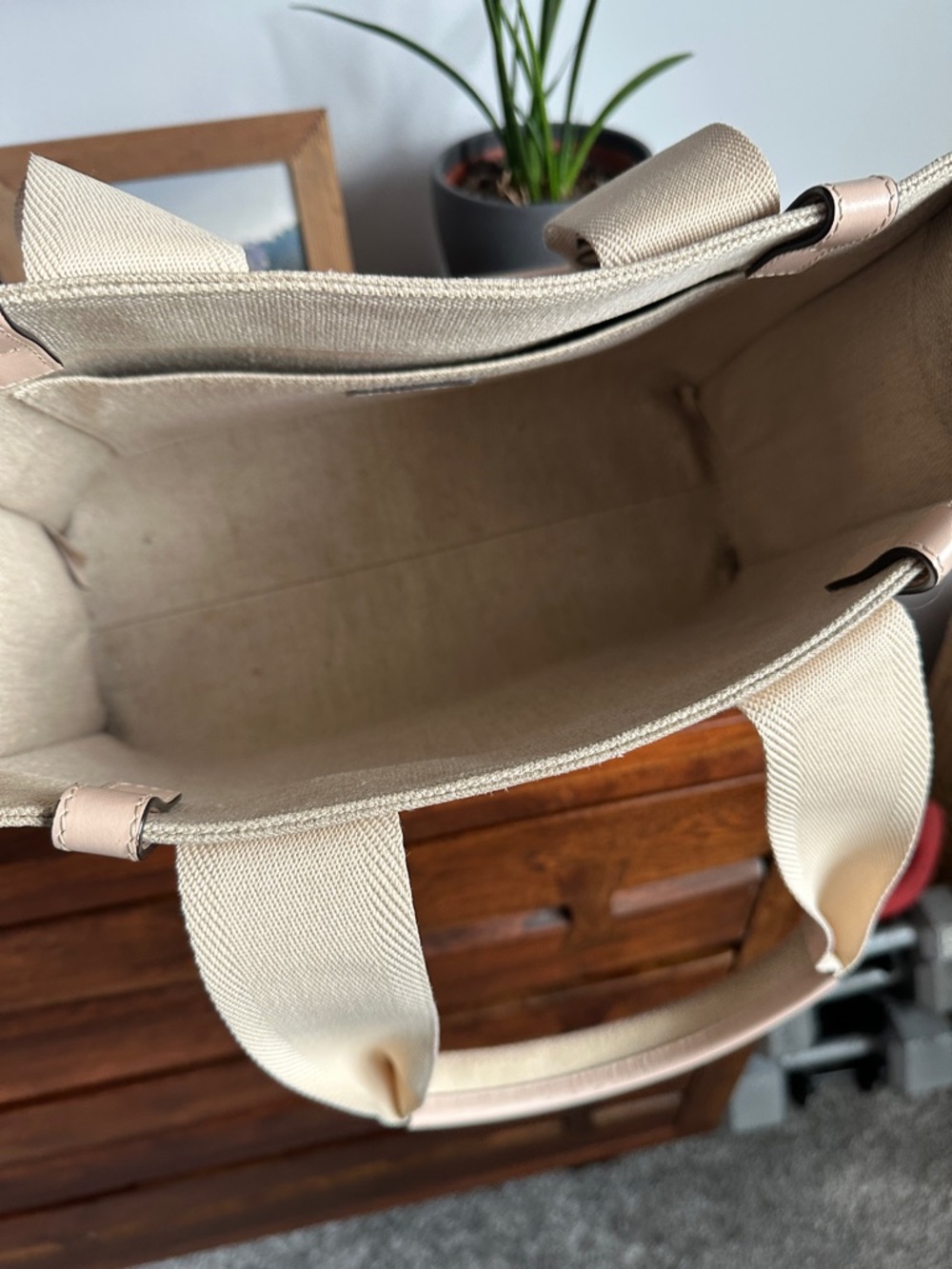 Chloe Woody Tote Bag in Linen and Cement Pink - Picture 5 of 6